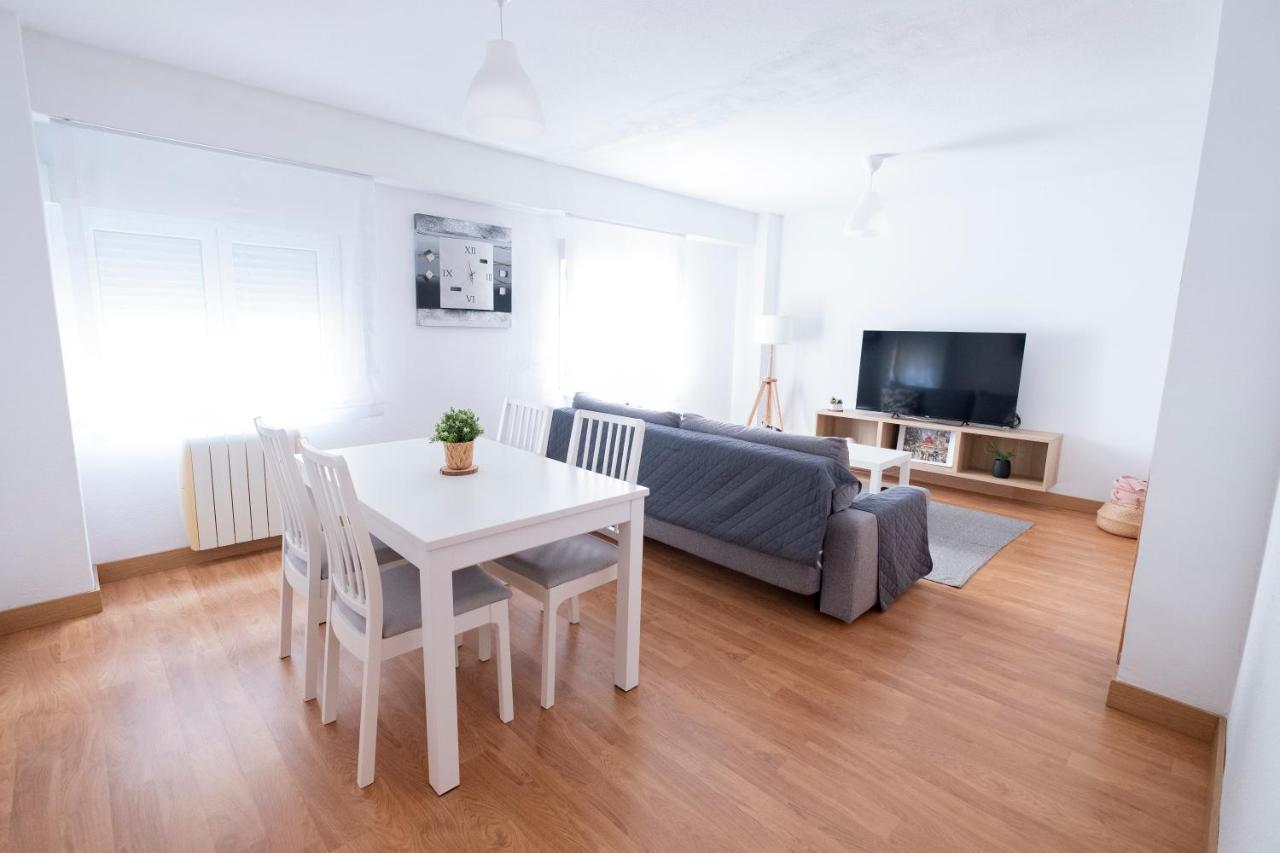 La Casina De Leo Y Mia - Centro De Gijon 6P - Wifi - Vut-3398-As Lägenhet Exteriör bild